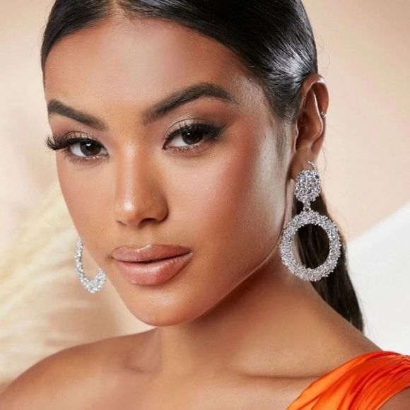 Textured Round Drop Shiny Silver Earrings - Picture 4 of 7